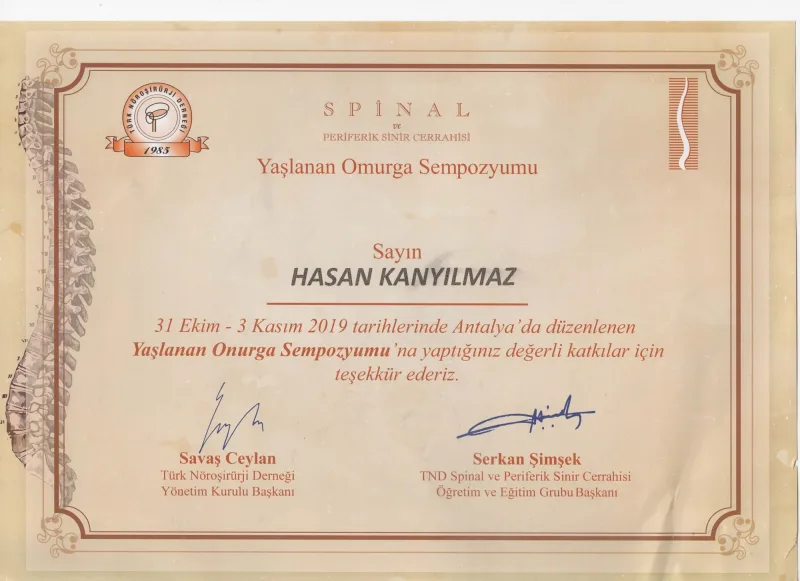 Yaşlanan Omurga Sempozyumu (teşekkür belgesi: 'yaptığınız değerli katkılar için teşekkür ederiz') — Türk Nöroşirürji Derneği Spinal ve Periferik Sinir Cerrahisi Öğretim ve Eğitim Grubu, 31 Ekim - 3 Ka